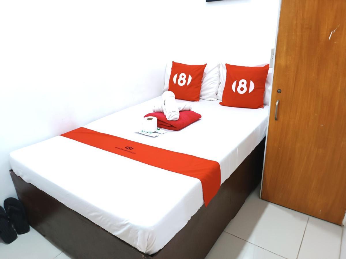 8Hostel مانيلا المظهر الخارجي الصورة