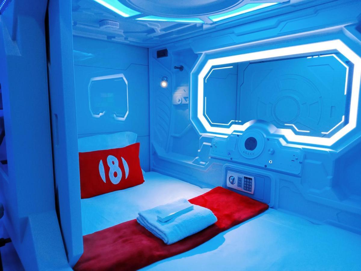 8Hostel مانيلا المظهر الخارجي الصورة